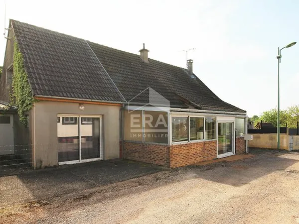 Maison Trois -Vèvres 6 pièce(s) 160 m2