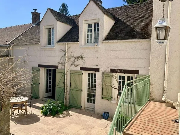 Maison 9 pièces 240 m²