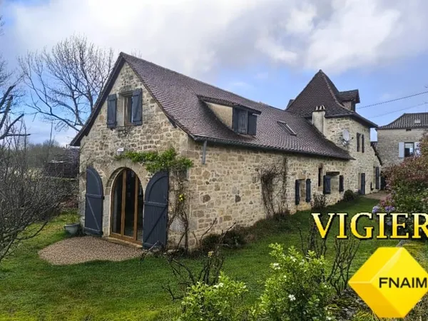 Maison 8 pièces 210 m²