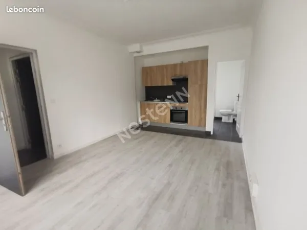 Studio 1 pièce 25 m²