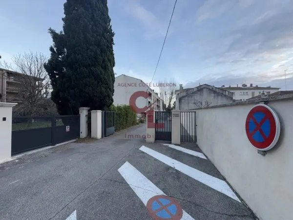 Parking 10 m²