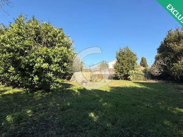 TERRAIN À BATIR -1087M² À VENDRE À ANGLES