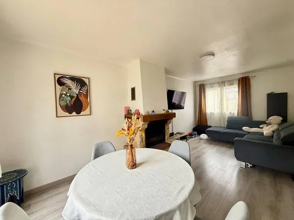 Maison 4 pièces 84 m²