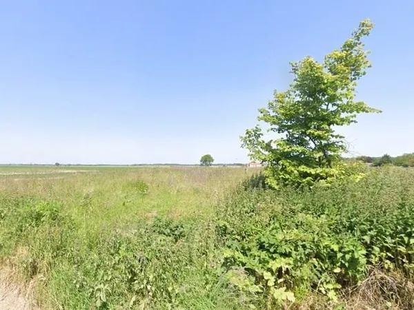 Terrain 289 m²
