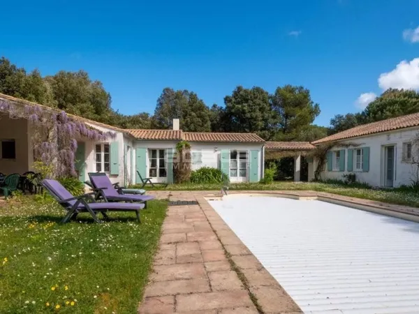 Maison de luxe 11 pièces 262 m²