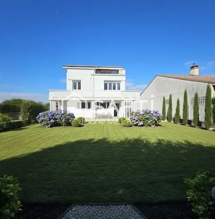 Maison 6 pièces 158 m²