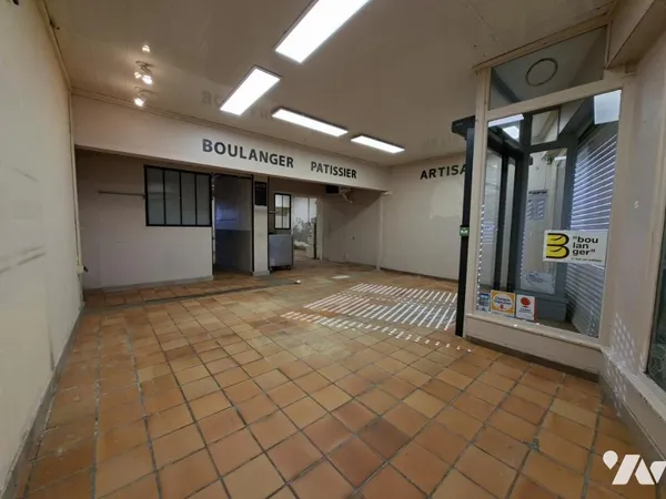 Local d'activités 115 m²
