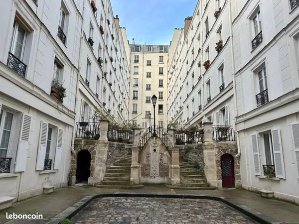 Appartement Montmartre - 2/3 pièces env. 40 m² - fort potentiel - cave