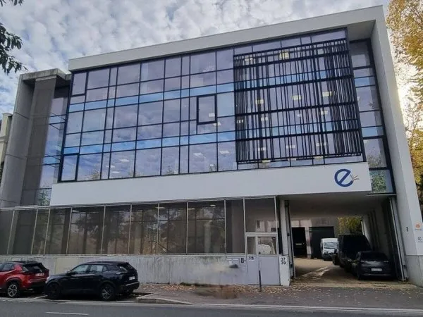 Bureaux 1056 m²