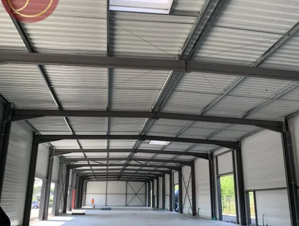 Local d'activité 390 m²