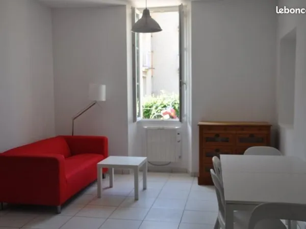 Joli T3 proche ENSAM lycee cezanne idéal coloc étudiant