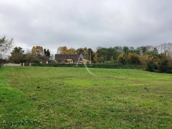 Terrain 2350 m²