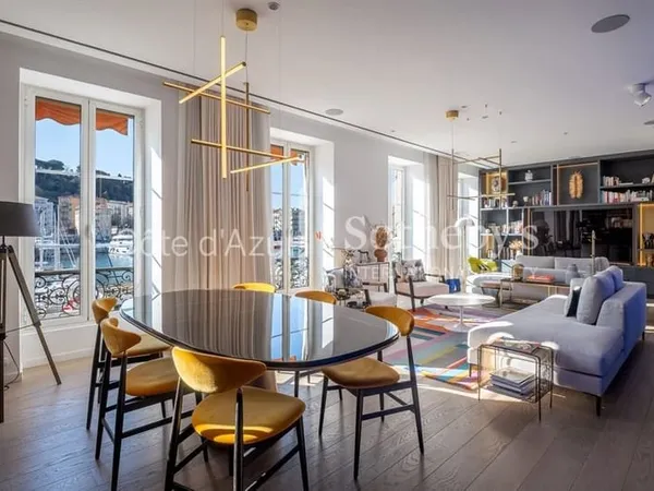 Nice Port appartement 3 pièces étage entier vue Port Lympia réno
