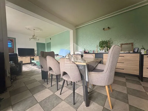 Maison 6 pièces 177 m²
