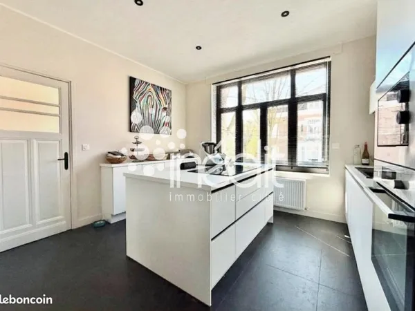 Maison 6 pièces 150 m²