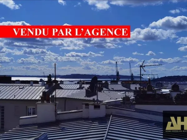 RARE - SIAM - APPARTEMENT DE 126 M2 AU DERNIER ÉTAGE AVEC TERRASSE - ASCENSEUR ET PARKINGS