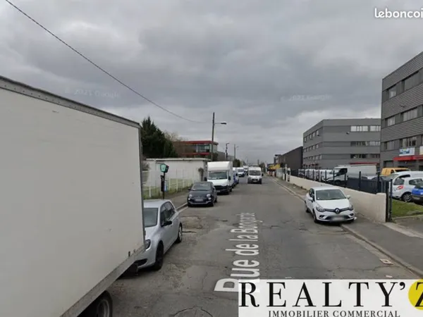 Local commercial 250 m²
