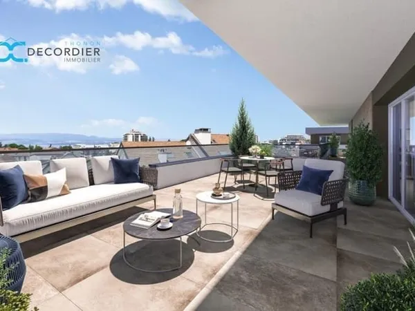 T4 EN ATTIQUE À VENDRE - THONON-LES-BAINS