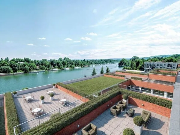Bureaux 4670 m²