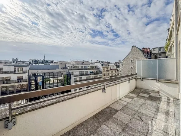 PARIS 16 - BOULEVARD FLANDRIN - A LOUER VIDE - 5 PIECES DE 138 M2 - 1 CAVE + 2 PARKING