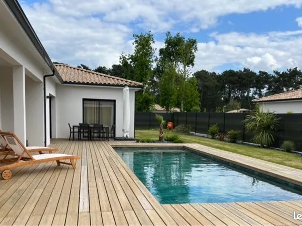 Maison contemporaine de 2023