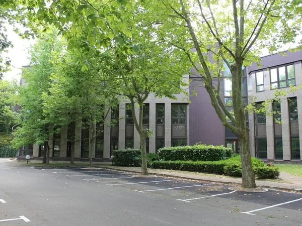 Bureaux 740 m²