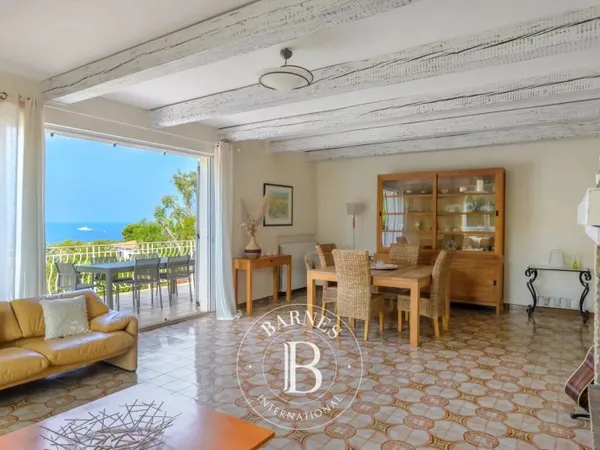 Vente - Villa vue mer - Domaine privé Port d'Alon
