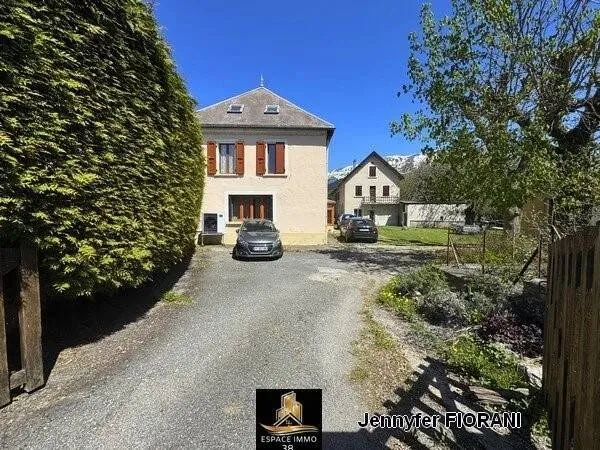 Maison 6 pièces 164 m²