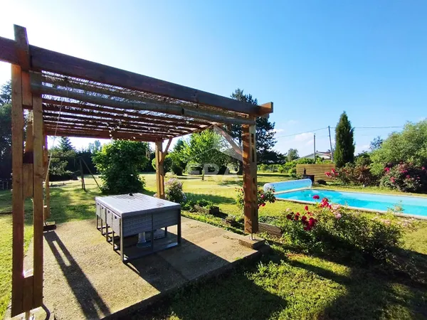 Maison 6 pièces 161 m²