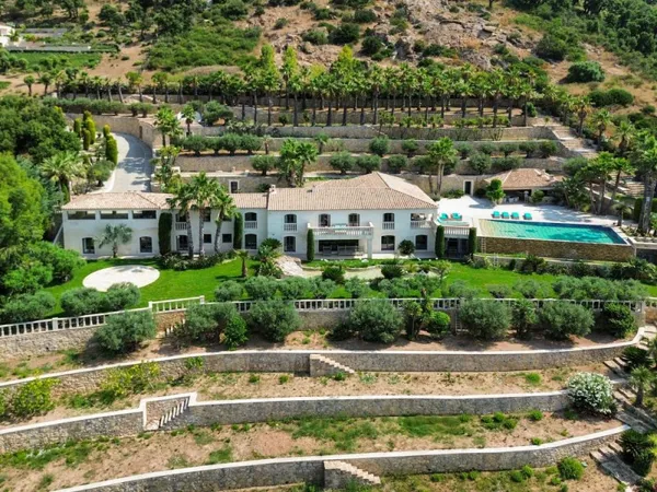 Maison et villa de prestige Vente Grimaud 15p 580m² 13000000€