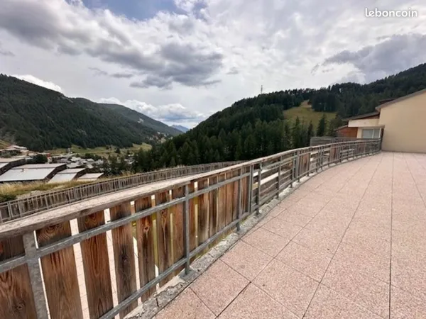 Local 51 m²