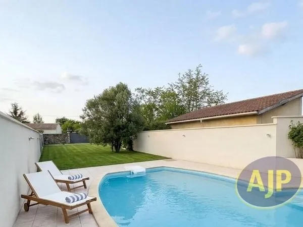 Maison 7 pièces 166 m²