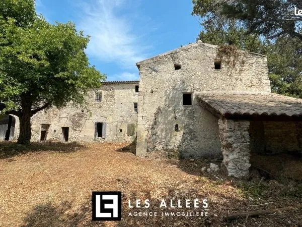 Maison 5 pièces 260 m²