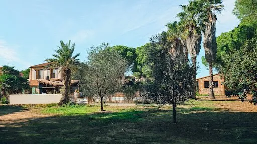 Maison 8 pièces 328 m²