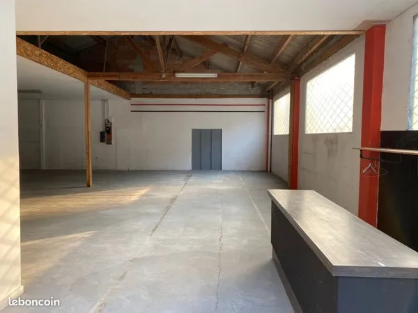 Local commercial 186m²