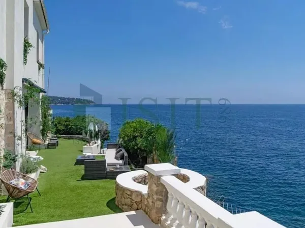 PROPRIÉTÉ D'EXCEPTION - CAP DE NICE