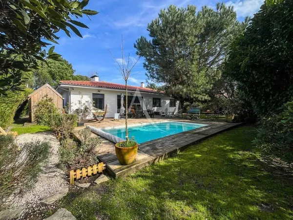 Maison de plain-pied 6 pièces 128 m²