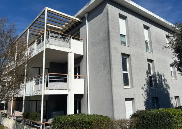 Appartement / Appartement à vendre - 2 pièces - 44 m2 - PLOERMEL - (56800), 111 300,00 €
