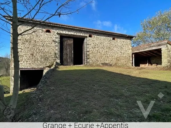 Maison 5 pièces 466 m²