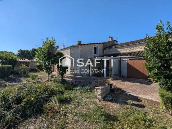 GRANDE MAISON A RÉNOVER AVEC JARDIN - ENVIRONNEMENT CALME