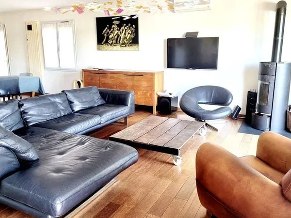 Maison 5 pièces 140 m²
