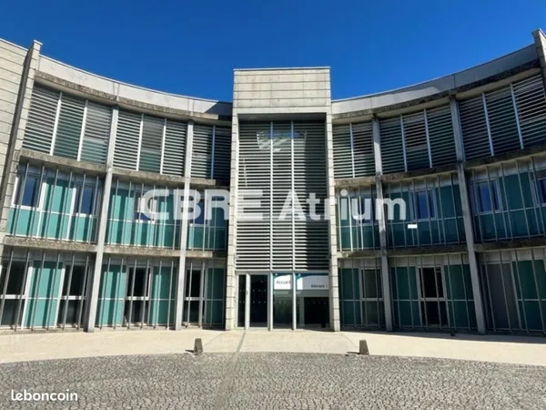 BUREAUX 464 m² AURILLAC