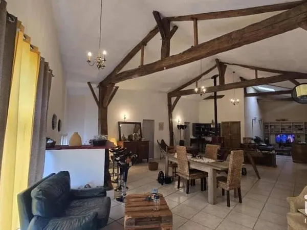 Maison de plain-pied 4 pièces 169 m²