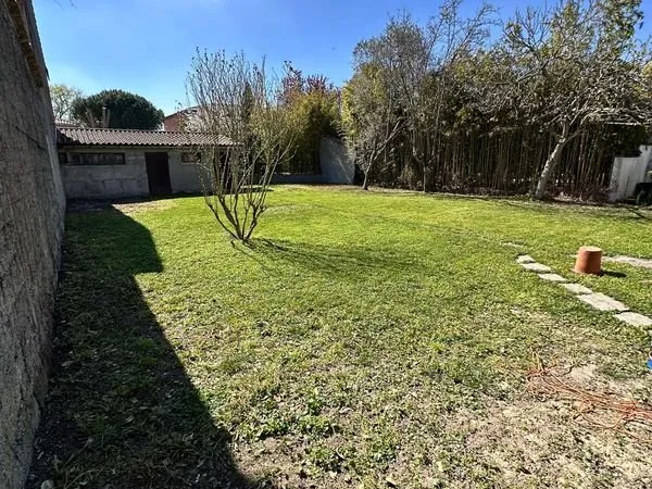 Particulier vend terrain à bâtir 322m2- Permis accordé - Roseraie/croix daurade - 148000 euros