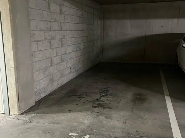 Location place de parking souterrain