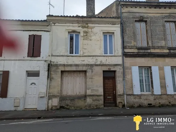 MAISON A RENOVER, 2 CHAMBRES, JARDINET
