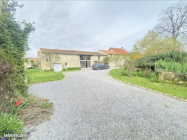 Longère 11 pièces 206 m²
