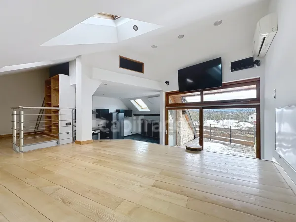 Appartement 3 pièces 84 m²