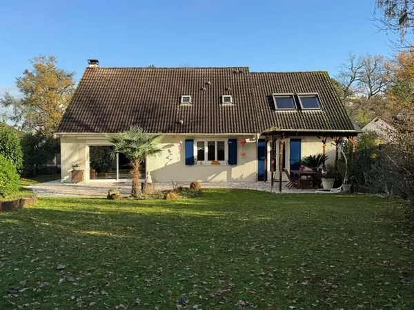 Maison 7 pièces 166 m²