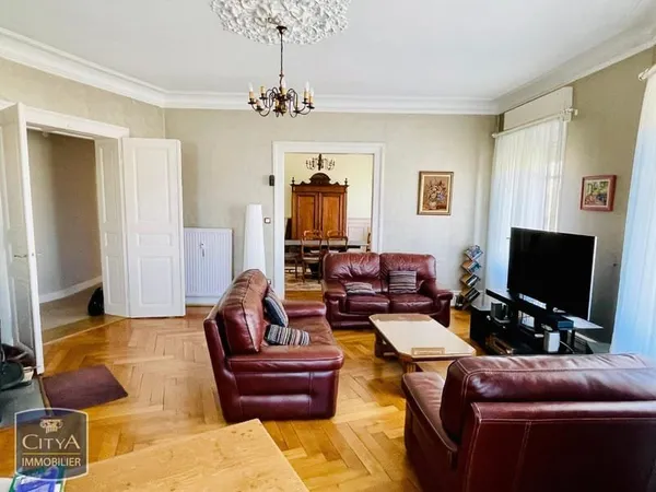 Appartement 6 pièces 172 m²